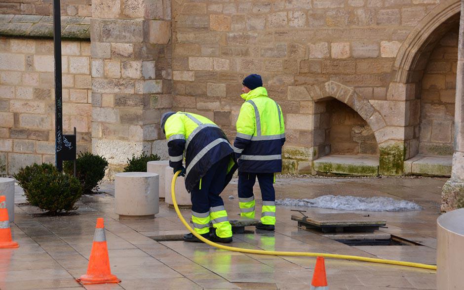 comment déboucher canalisation Le Chesnay
